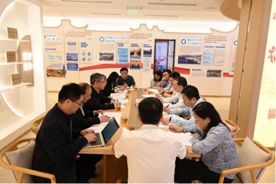 福建省商务厅和<em>上海</em>对外经贸大学举行战略合作座谈