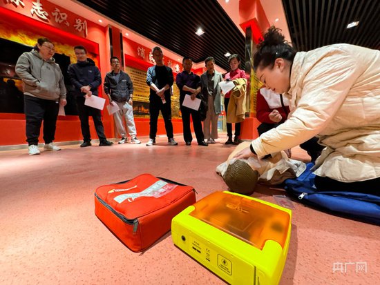 青海应急救护再添有生力量 54人取得CPR+AED证书