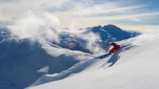 5位滑雪爱好者讲述：滑雪成为新的社交方式，自由感和征服感让人...