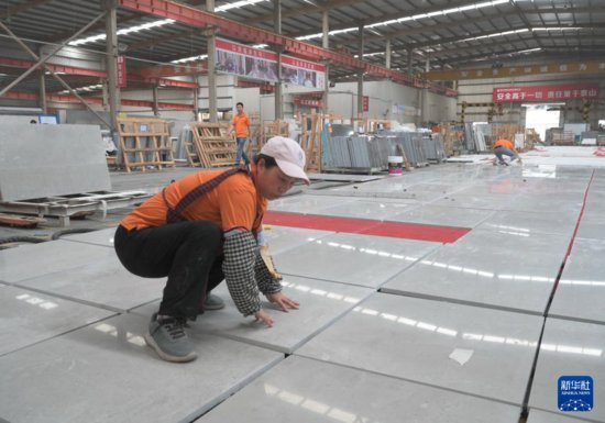 福建南安：推进石材产业高质量发展-新华网