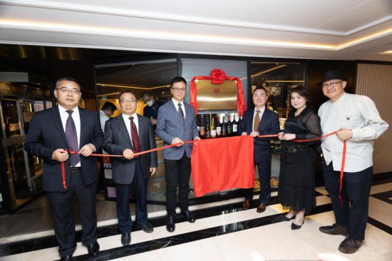 中国·新疆昌吉天山北麓“美酒·美食·美景”宣传推介会在香港举办