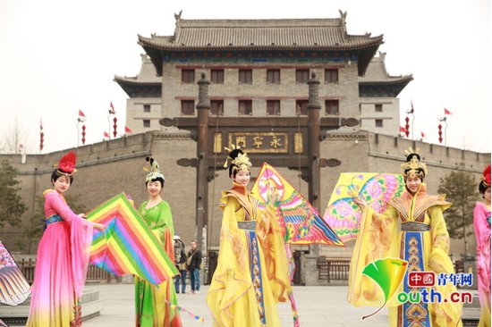 跳出“围城”彰显文化自信 西安城墙这样讲好中国故事