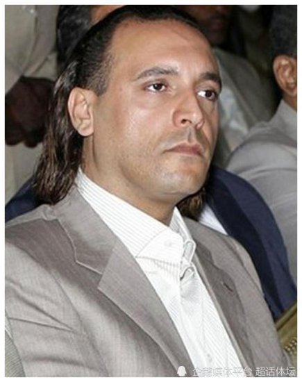 卡扎菲最疼爱的儿子，用30亿打造豪华游轮，开着豪车逆行飙车