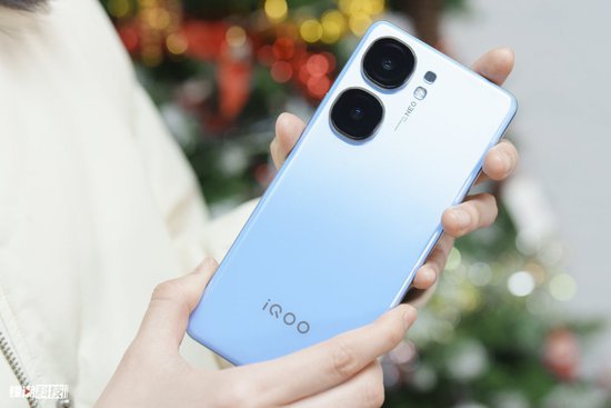 iQOO Neo9 Pro强势登场，天玑9300表现突出