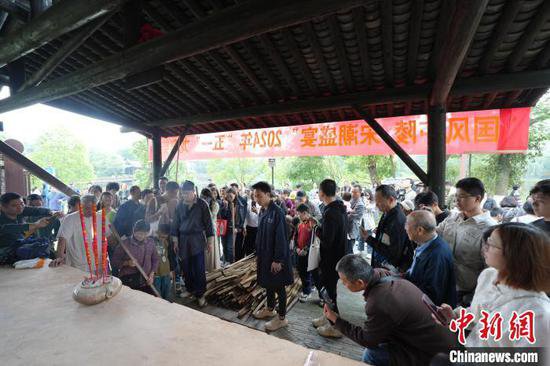 “五一”假期 江西吉州窑景区传统非遗文化盛宴引客来