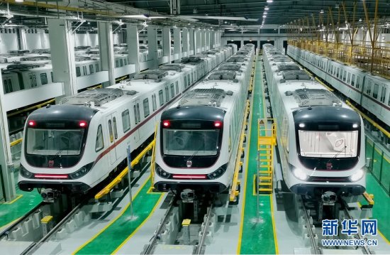 围观！武汉全自动驾驶地铁怎么“上班”