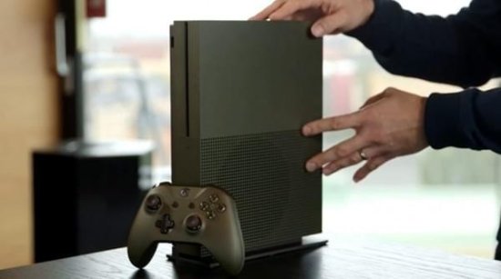 军<em>绿色</em>Xbox One S战地1特别<em>版</em>开箱体验