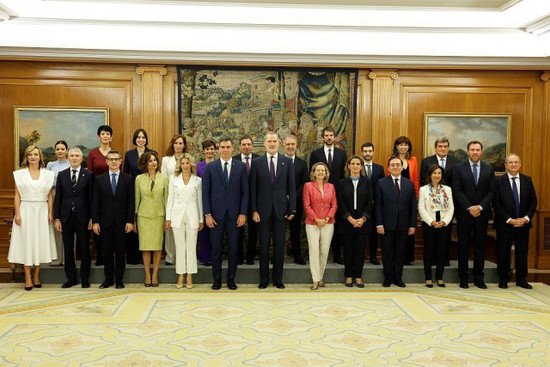 <em>西班牙</em>四位新副首相均为女性