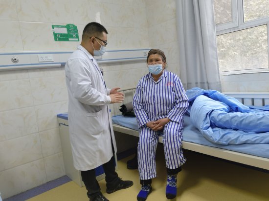 新疆沙雅县：以医共体之“通” 破解群众看病之“痛”