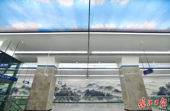 武汉地铁8号线二期3座特色站提前亮相
