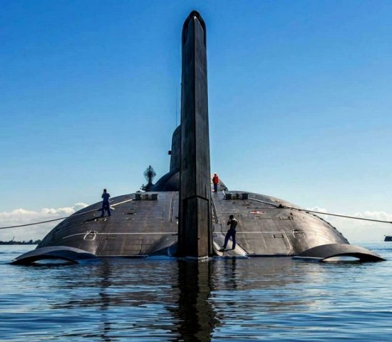水下钢铁巨兽，苏联“<em>巨神兵</em>”的标杆，台风级核潜艇到底有多大...