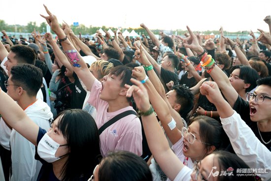 <em>二次</em>来疆的草莓音乐节究竟有何魅力？