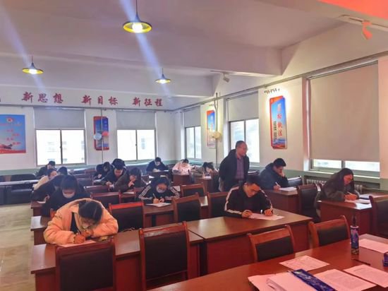 莱阳市司法局开展年轻干部<em>公文写作</em>与处理测试