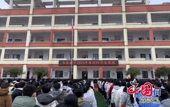 绵阳市盐亭县多所学校开展消防应急疏散演练和消防安全教育