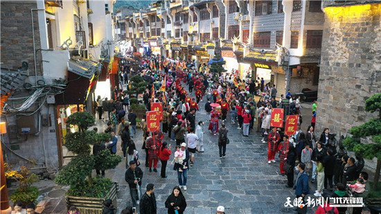 游在贵州拍一拍｜镇远古城“五一”小长假民俗活动纷呈