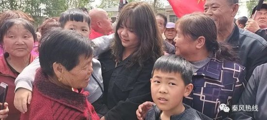 宝贝回家志愿者与警方联手<em> 渭南</em>华州被拐34年的潘铁山回家了！