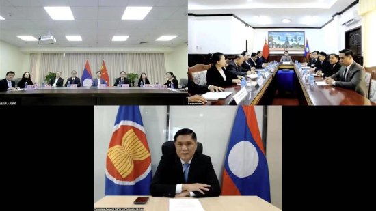 贵阳市与老挝凯山·丰威汉市签署建立友好城市关系意向书