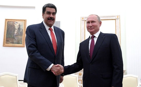 <em>马杜罗</em>：我们在委内瑞拉全力支持普京，他是委内瑞拉的兄弟