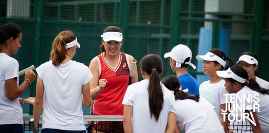 “萨马兰奇杯”青少年网球挑战赛在港揭幕