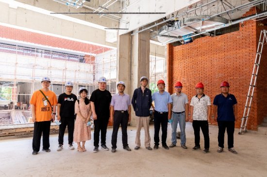 马克思主义学院再次考察<em>昌平</em>校区文科楼建设项目