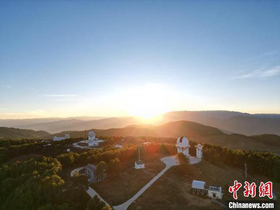 国际首台大视场多通道巡天望远镜首光照片在云南发布