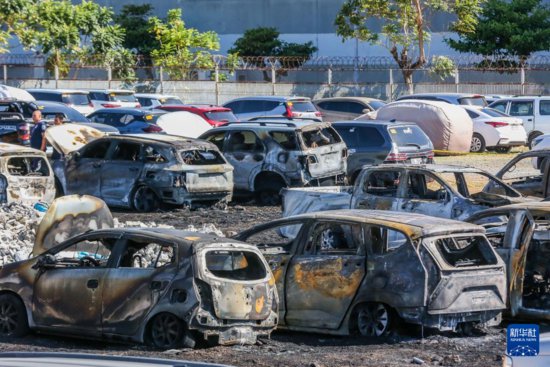 菲律宾：机场航站楼停车场发生<em>火灾</em>
