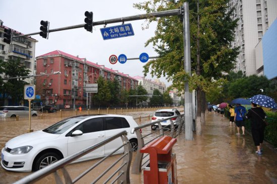 直擊北京強降雨：房山和門頭溝部分地區通訊信號中斷