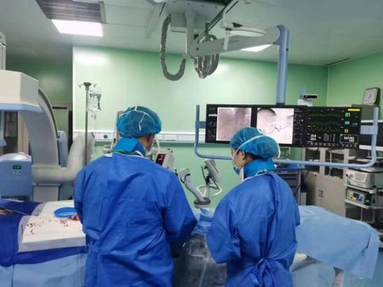 <em>重庆市</em>第十三人民医院<em>普通</em>外科中心成功开展肝血管瘤介入栓塞术