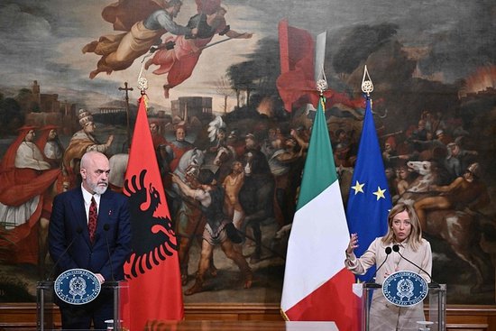 移民危机加剧<em> 阿尔巴尼亚</em>将替意大利接收非法移民