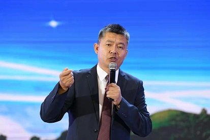 全国政协委员、蒙草生态董事长王召明：推进草种业创新高效发展
