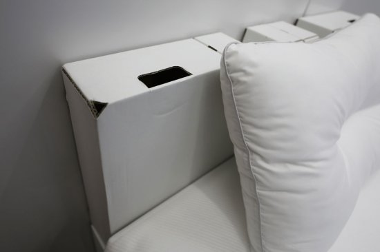 运动员东京奥运睡纸板床：体重400斤都不怕，比木头还结实