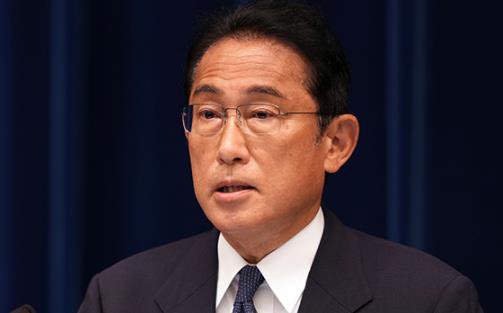 日本首相岸田不公开安保政策转变内容引不满