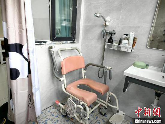 暖心！重庆一高校为“轮椅女孩”量身定制“无障碍宿舍”