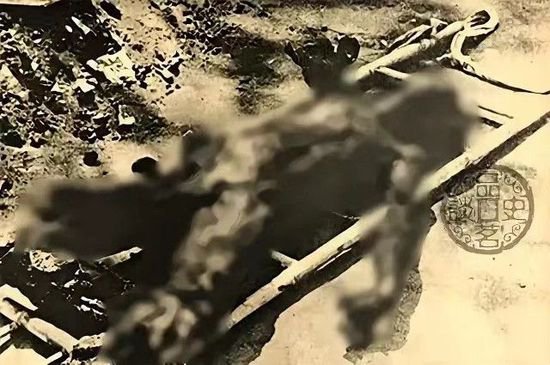 触目惊心！这是被日军用煤油活活烧死的南京市民的老照片。