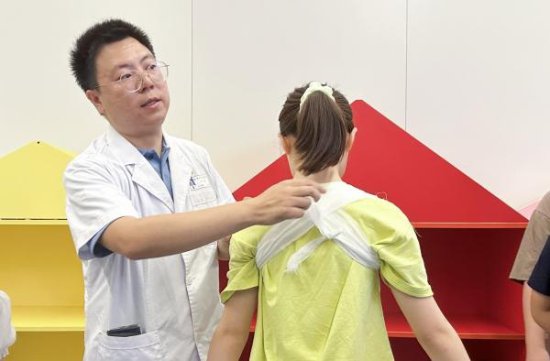 暑期儿童意外伤害增多 南京多名专家科普急救<em>方法</em>