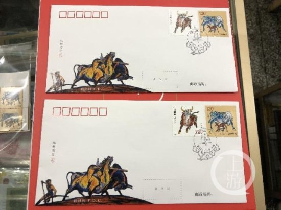牛年生肖邮票在解放碑首发 大版藏市价较面值溢价369%