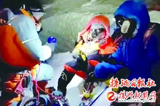 深度还原珠峰救人事件前后丨闪光的人性不该被“风雪”淹没