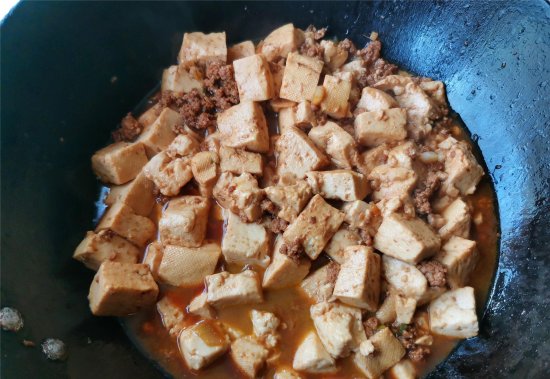 肉末豆腐的家常做法，豆腐鲜嫩不碎，超级下饭，<em>适合新手</em>做