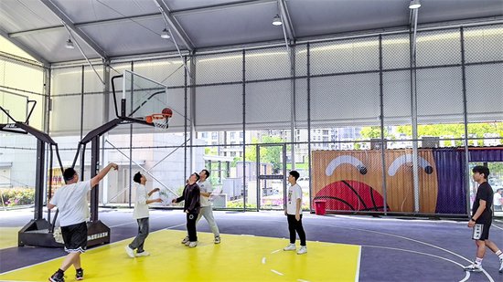 <em>武汉</em>地铁新增一个口袋篮球公园