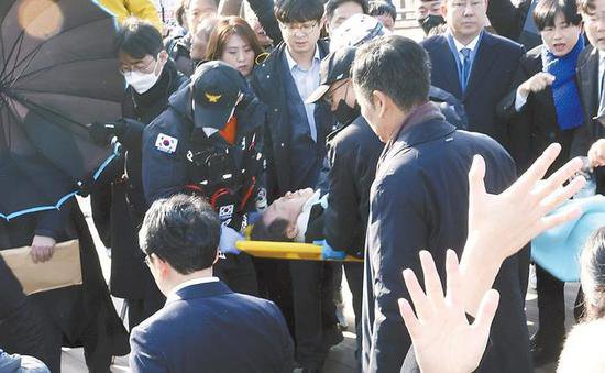 从朴正熙遇刺到李在明遇袭，韩国为什么频出政治暴力事件？
