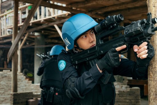 《维和防暴队》披甲出征高燃上映展现“中国蓝盔”精神风貌