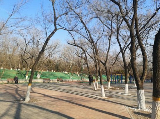 被视为“<em>阴气</em>太<em>重</em>”<em>的</em>北京近郊公园