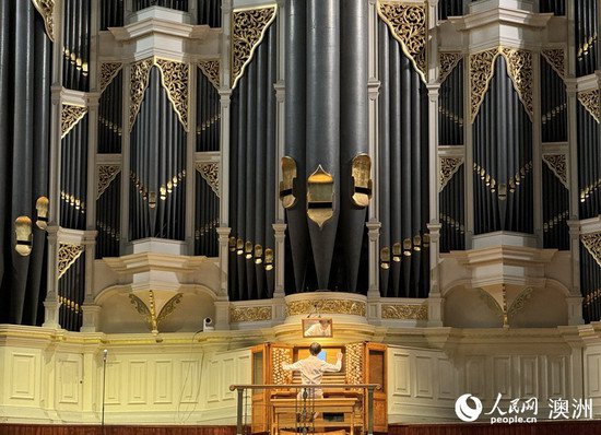 澳大利亚悉尼市政厅举办今年首场巨型管风琴<em>音乐</em>会