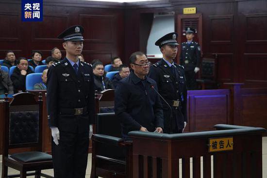 被控受贿2254万余元 中国田径<em>协会</em>原主席于洪臣受贿案一审开庭