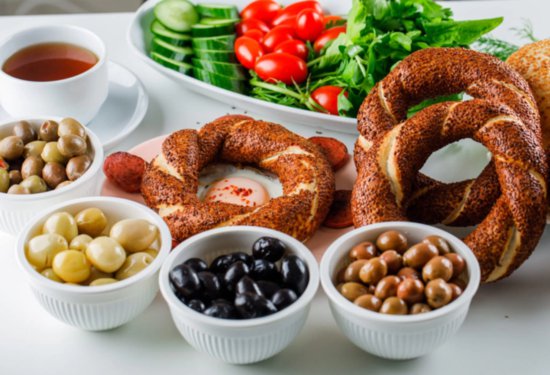 土耳其早餐：美味的盛宴，<em>团聚的</em>象征