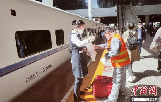 长三角铁路新增6个火车站开办互联网订餐业务