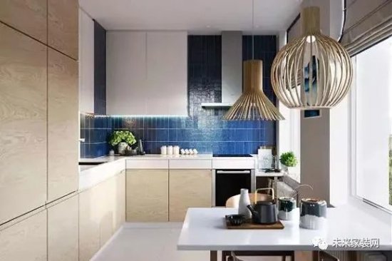 厨房装修时，<em>墙面瓷砖</em>用什么颜色更好看？这6套厨房你喜欢吗？
