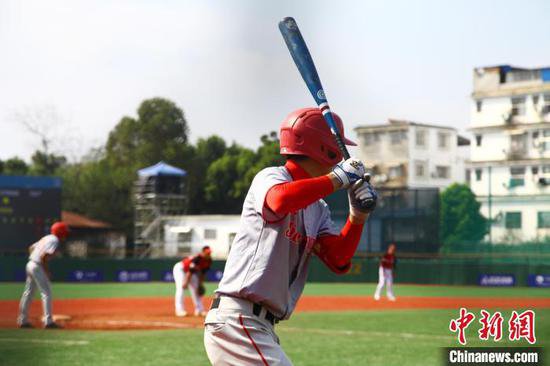 第一届全国学生（青年）运动会<em>棒球比赛</em>桂林激烈角逐