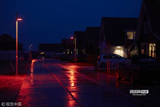 “红灯区” ？荷兰小镇安装全球首套蝙蝠友好LED路灯