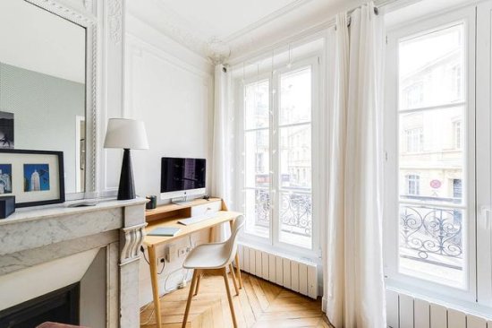 浪漫的家庭<em>办公室装修</em>设计 打造<em>高端</em>时尚的巴黎风格工作空间